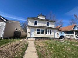 featured image of 3236 Graceland Ave