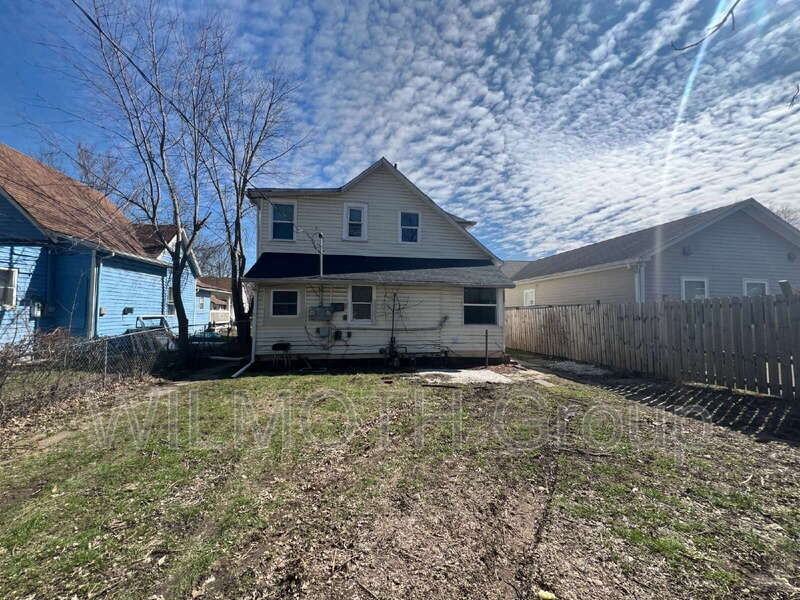 3236 Graceland Ave - Photo 2 of 21