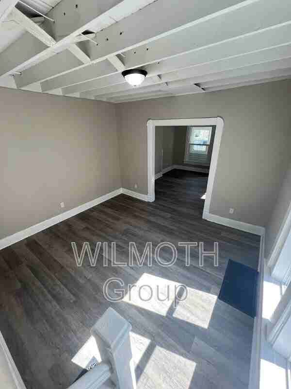 3236 Graceland Ave - Photo 6 of 21