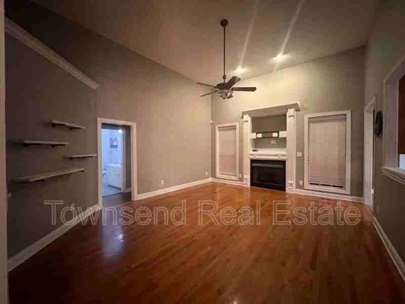 305 W Summerchase Dr - Photo 6 of 21