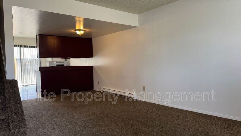 25 Royal Crest Dr #B - Photo 2 of 14