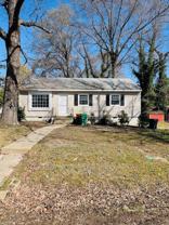 211 Deerfield Dr - Photo 1 of 1