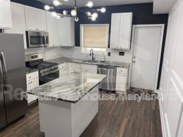 featured image of 815 Chauncey Ave