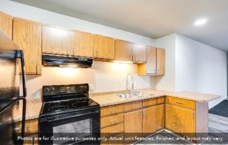 835 Wisconsin St - Photo 6 of 7