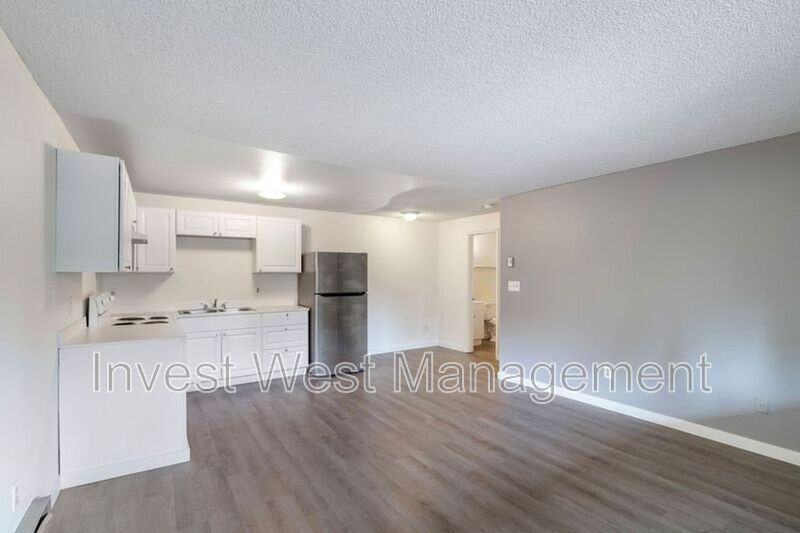 9100 Neavenue #17 - Photo 3 of 14