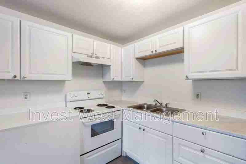 9100 Neavenue #17 - Photo 5 of 14