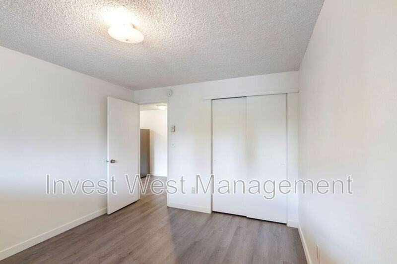 9100 Neavenue #17 - Photo 6 of 14