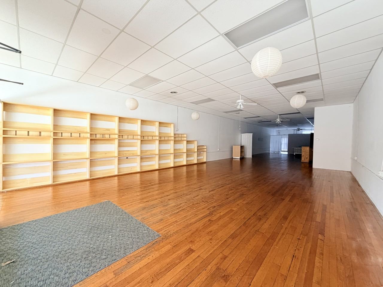 303 10th St #303 - Photo 5 of 10