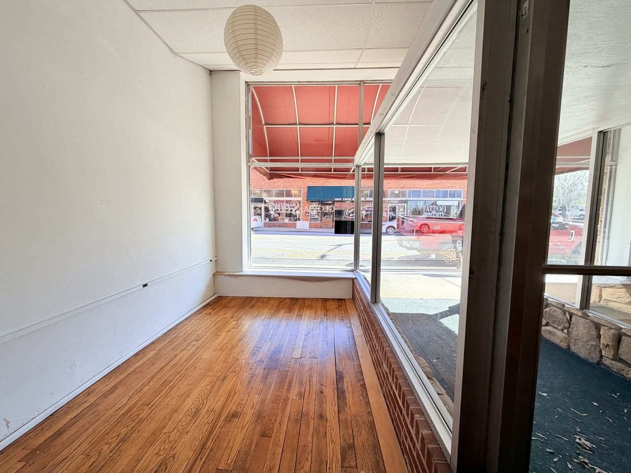 303 10th St #303 - Photo 6 of 10