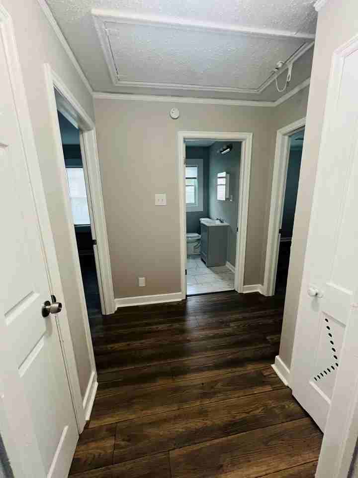 2145 Pendleton St #1 - Photo 6 of 10