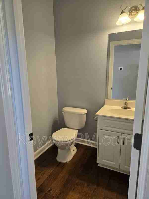 999 Watermark Dr - Photo 5 of 36