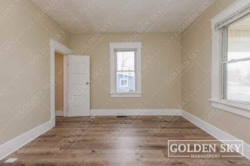 2440 S Hoyt Ave - Photo 5 of 7