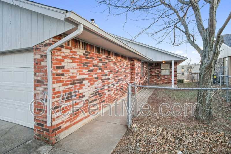 502 Peppertree Ln - Photo 2 of 18