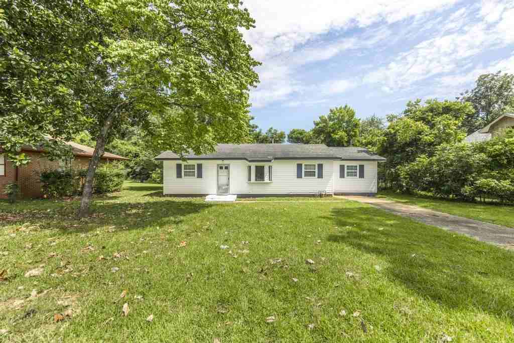 222 Lawn St #A - Photo 3 of 46