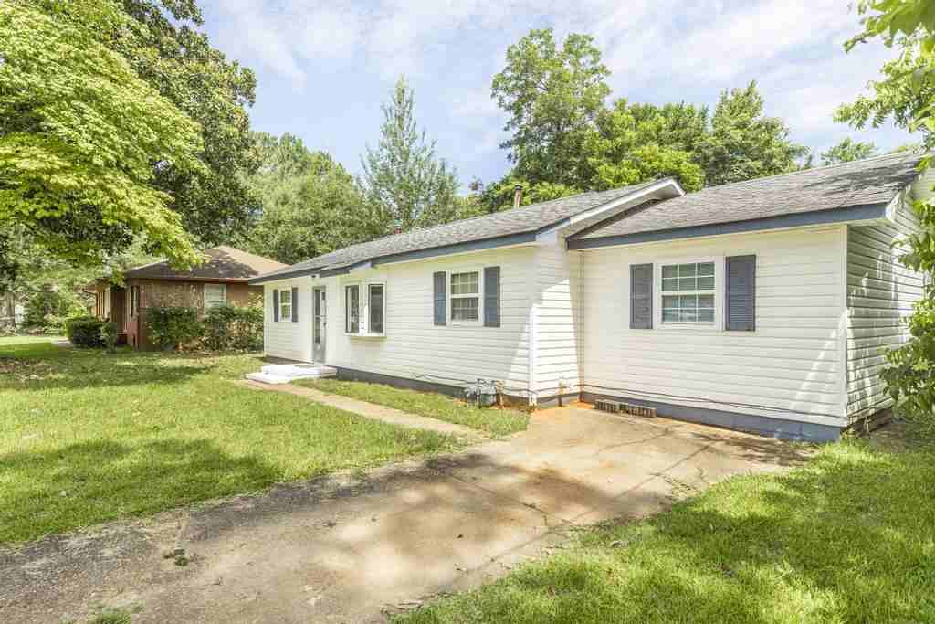 222 Lawn St #A - Photo 5 of 46