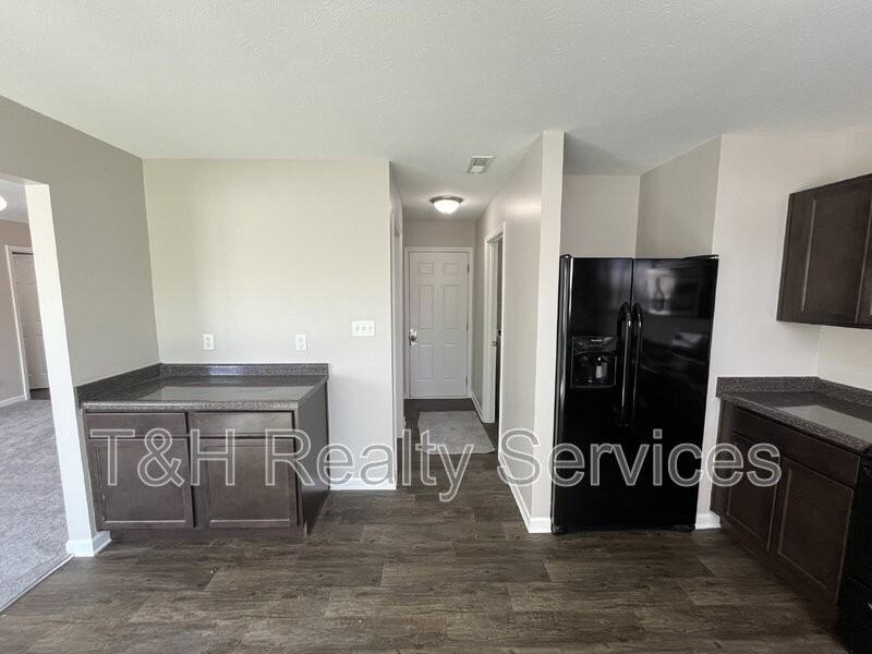 8117 Whistlewood Dr - Photo 7 of 25