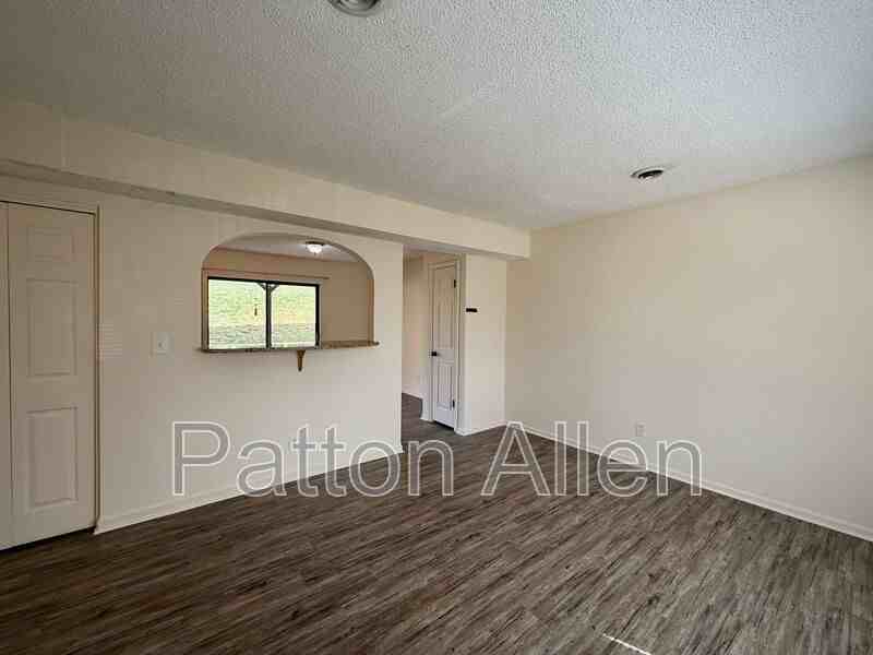 23 Dawnwood Cir - Photo 5 of 21