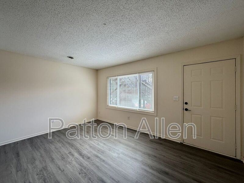 35 Dawnwood Cir - Photo 4 of 21