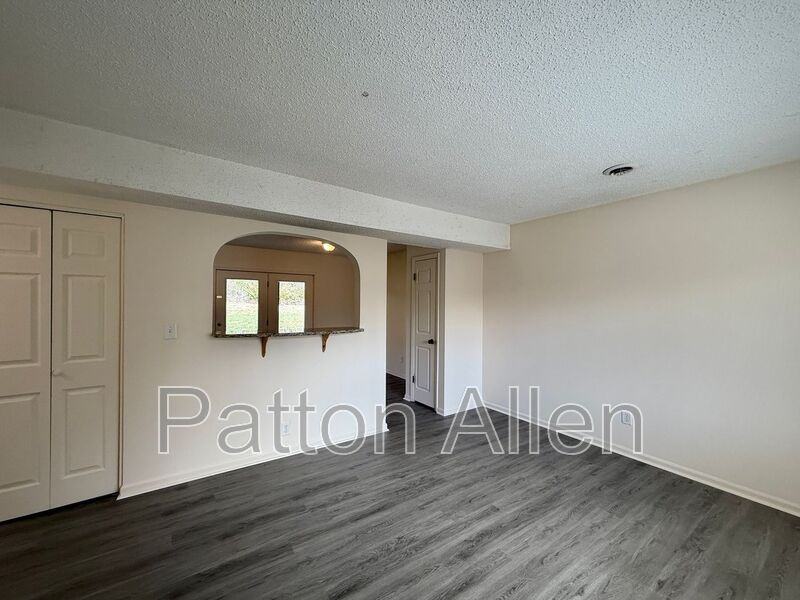 35 Dawnwood Cir - Photo 5 of 21