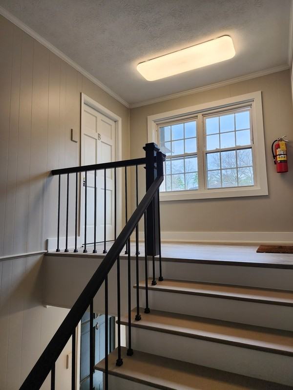 325 Winding River Dr Unit B - Photo 3 of 24
