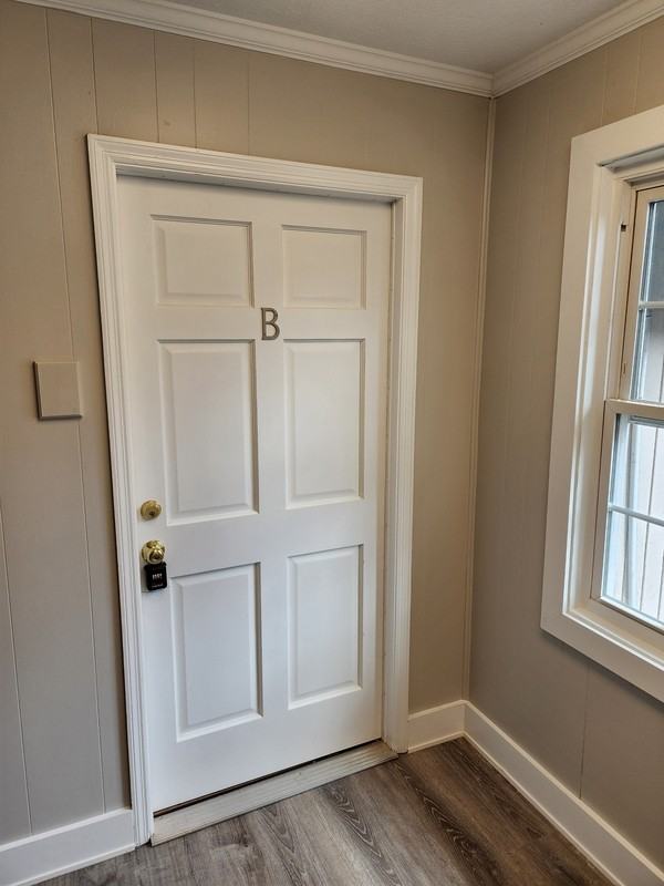 325 Winding River Dr Unit B - Photo 4 of 24