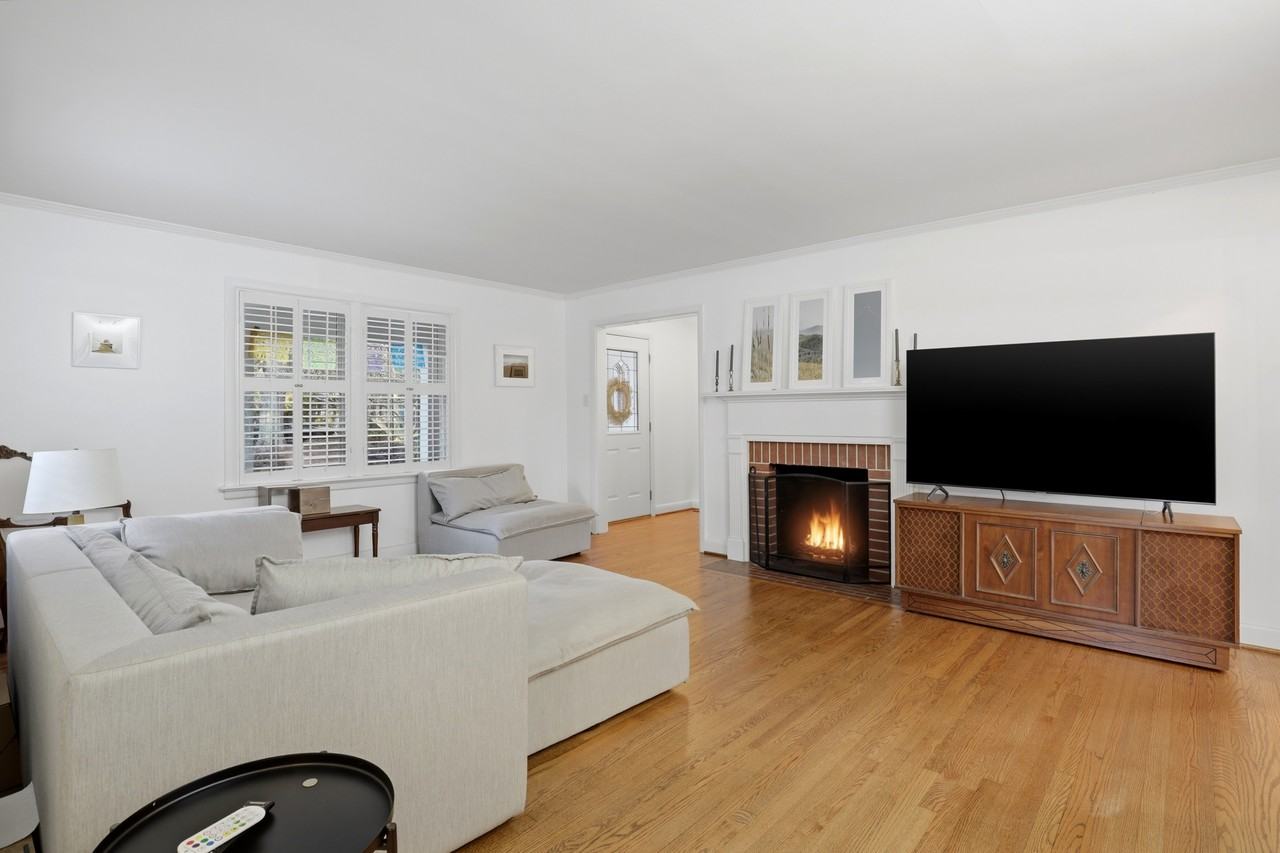 1700 E Mulberry St #1 - Photo 7 of 19