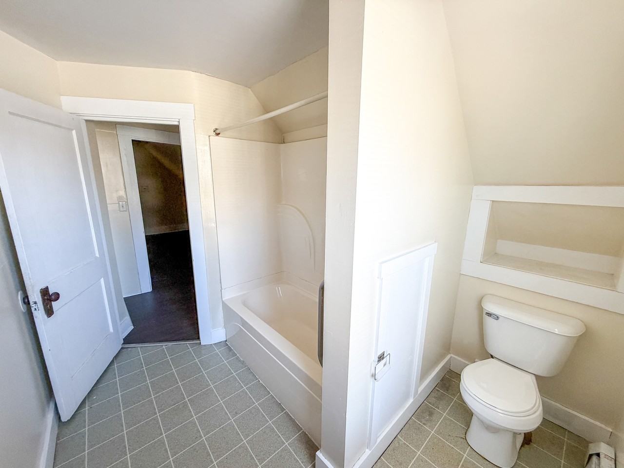 160 Brackett St #2 - Photo 5 of 35