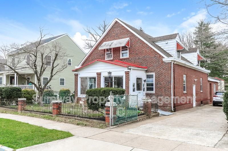 2009 E Mcgalliard Ave #2ndFL - Photo 2 of 15