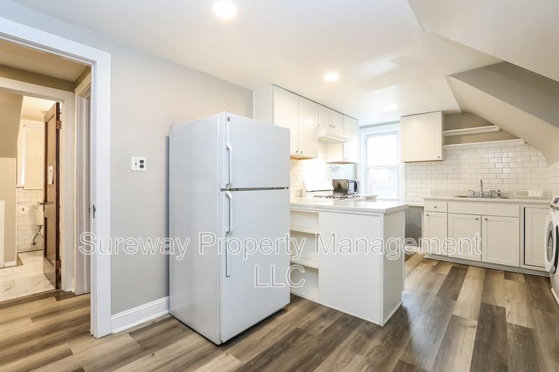 2009 E Mcgalliard Ave #2ndFL - Photo 5 of 15
