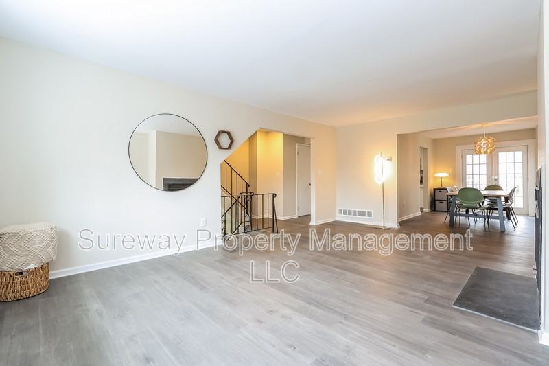 37 Featherbed Ct - Photo 4 of 20