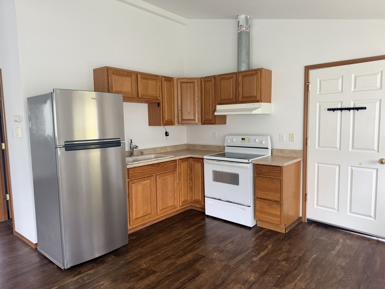 1607 141st Street South #B - Photo 5 of 9