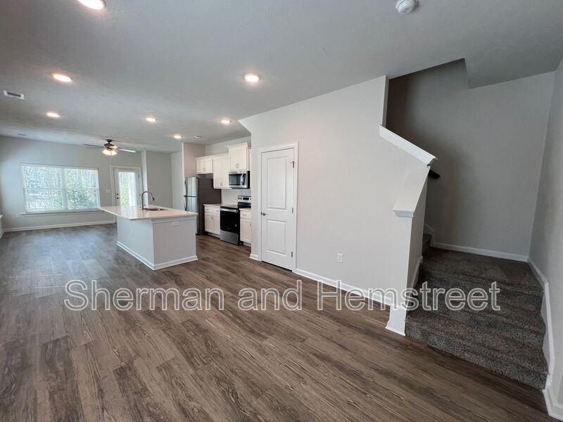 5038 Mimosa Dr - Photo 2 of 15