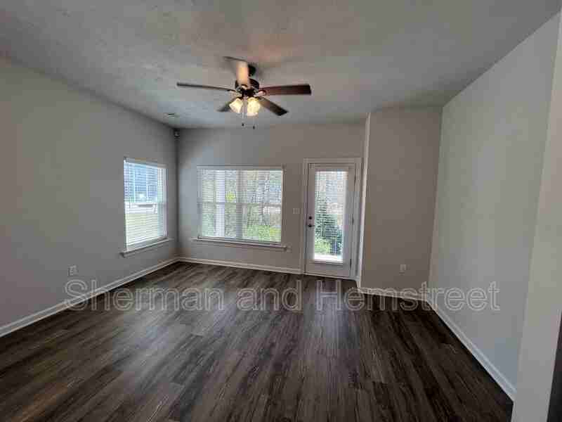 5038 Mimosa Dr - Photo 5 of 15