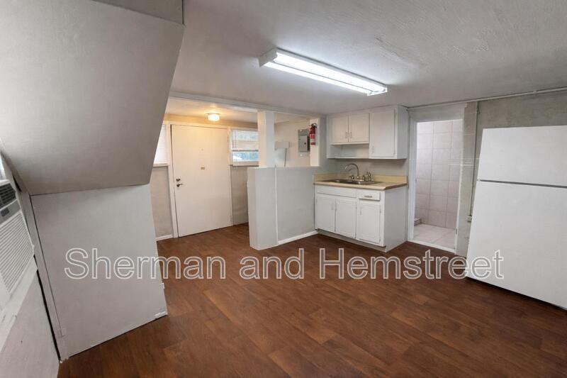 821D Georgia Ave - Photo 2 of 7