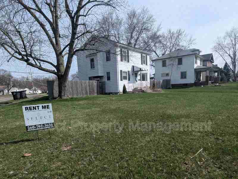 1523 Curdes Ave - Photo 2 of 24