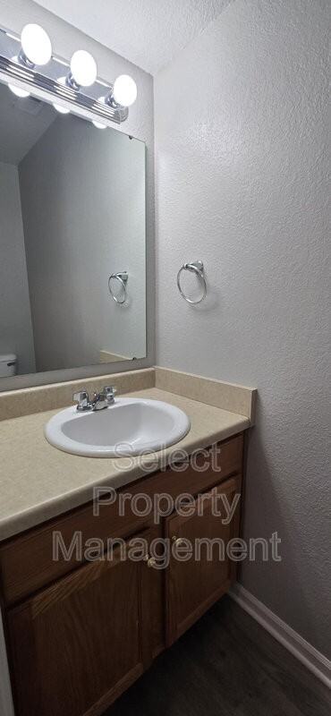 5444 Evard Rd - Photo 4 of 19