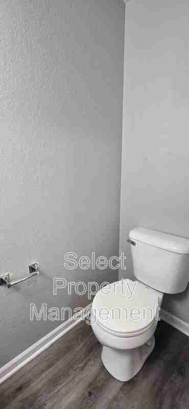 5444 Evard Rd - Photo 5 of 19