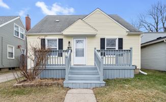 featured image of 3360 Edgeworth St