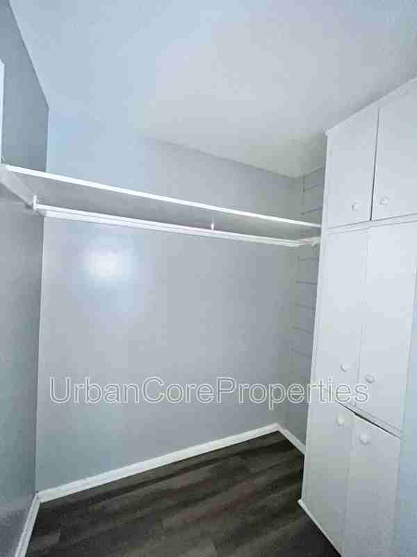 311 24th Ave N #A - Photo 7 of 10