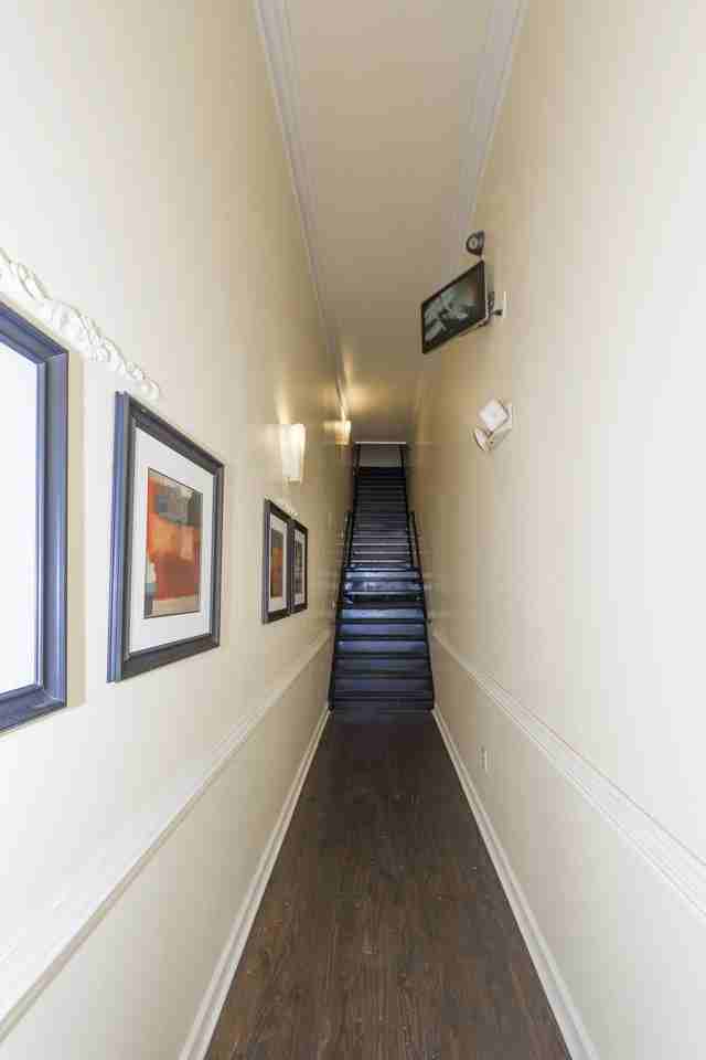 350 King Street307 #307 - Photo 5 of 31