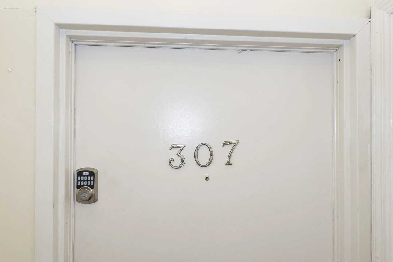 350 King Street307 #307 - Photo 6 of 31