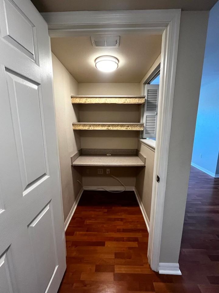 1110 Villagio Cir #203 - Photo 6 of 26