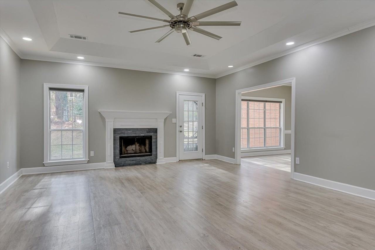 4604 Brittany Dr #1 - Photo 3 of 31