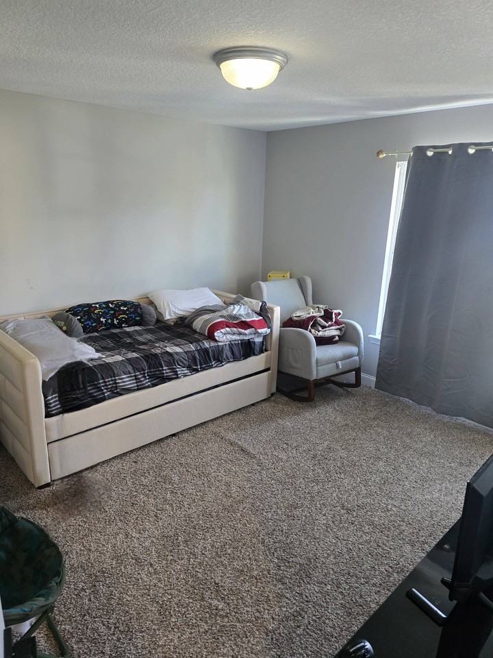 504 Wyckfield Way #1 - Photo 7 of 15