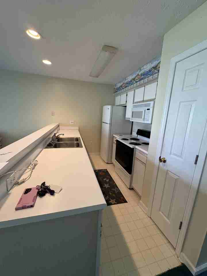 556 White River Drive. 44B - 1 #1 - Photo 7 of 14