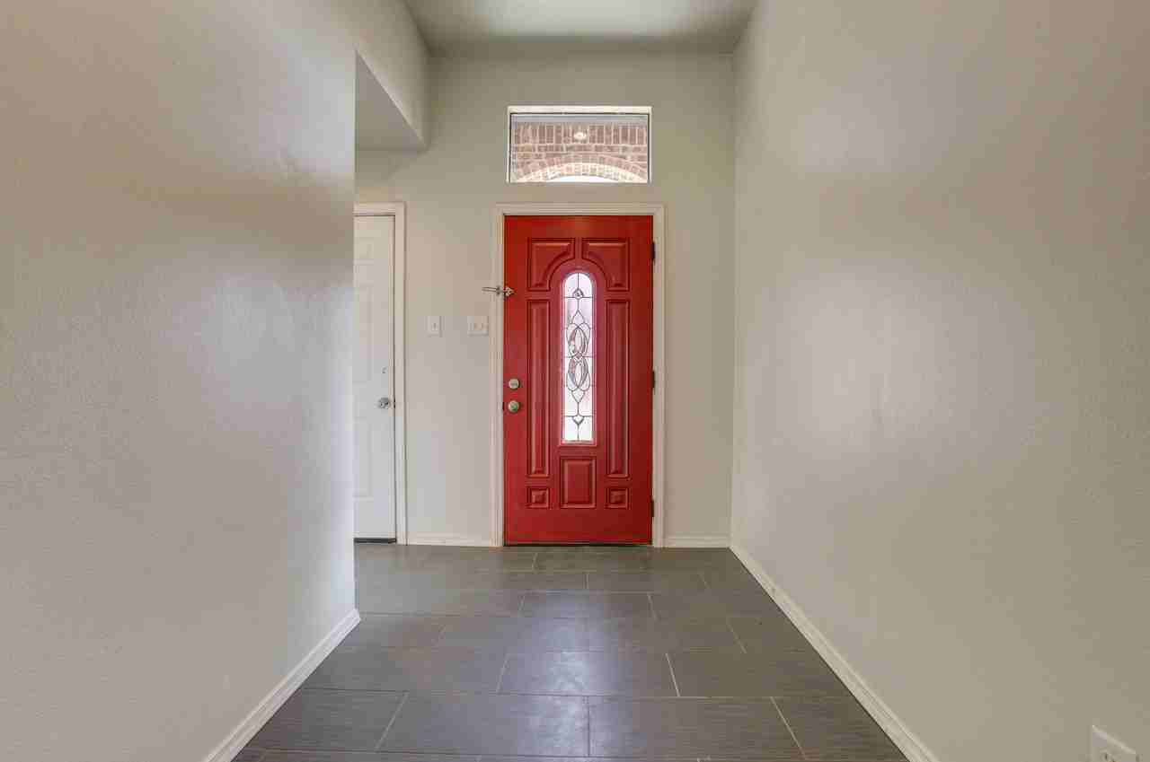 1608 48th St #1 - Photo 4 of 33