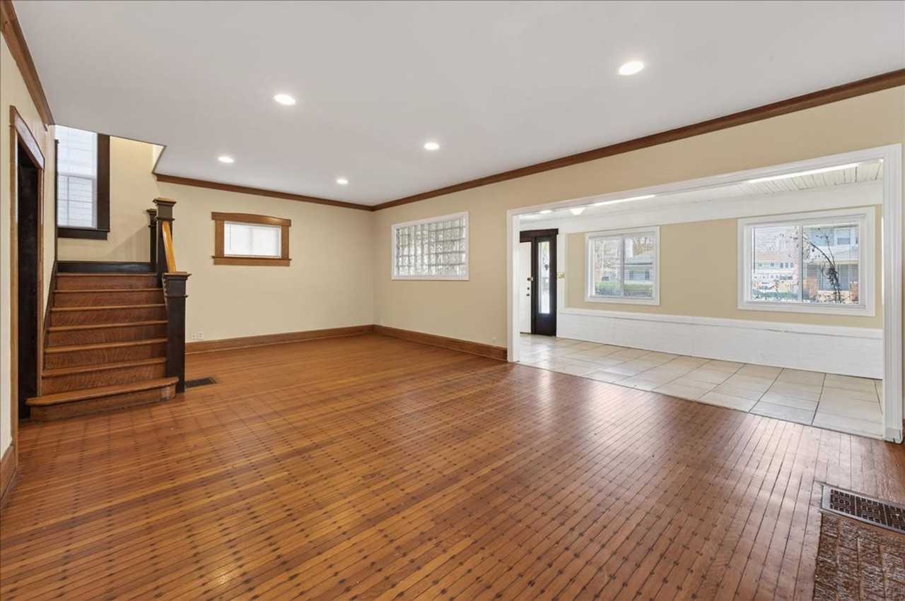 3548 N College Ave - Photo 5 of 18