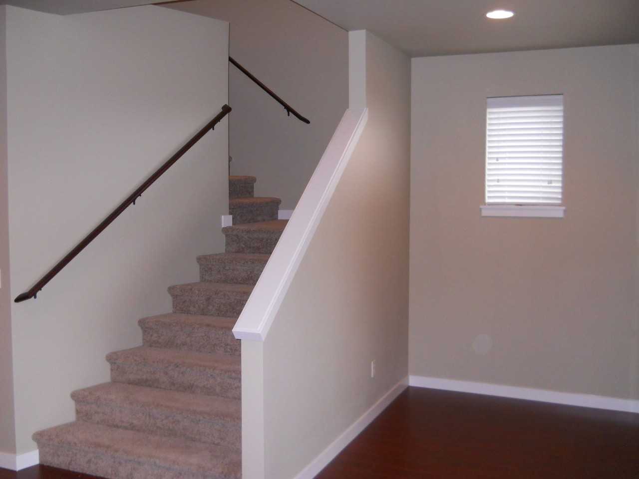 11615 174th St E - Photo 7 of 9