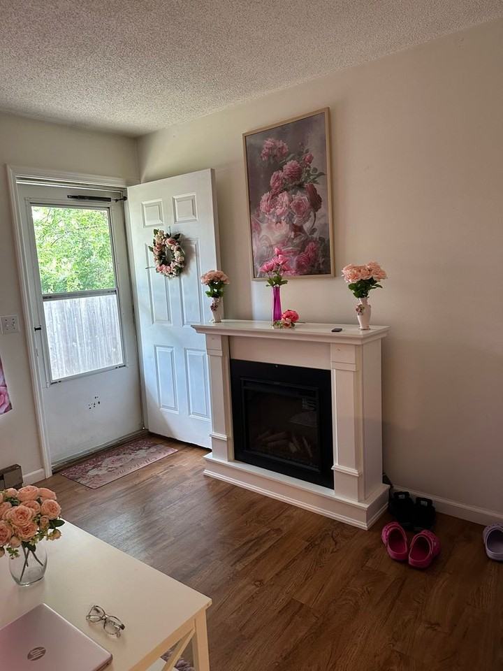 202 S Hartle - Photo 6 of 8