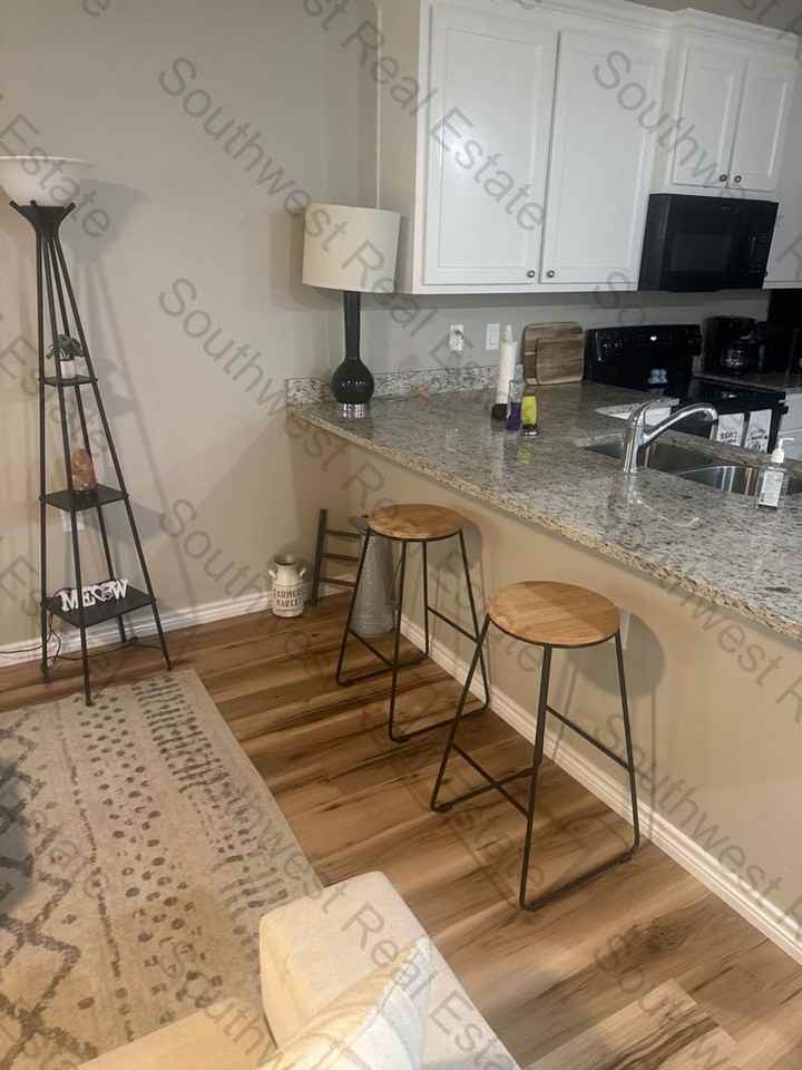 3116 Westminster Dr - Photo 5 of 19